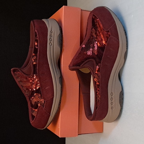 Easy Spirit size 6 wide sneakers with sequins in dark red. New in box. - Picture 2 of 5